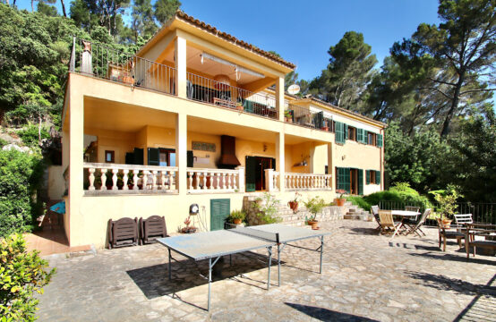 Puigpunyent: Fantastic country house with holiday rental license for sale