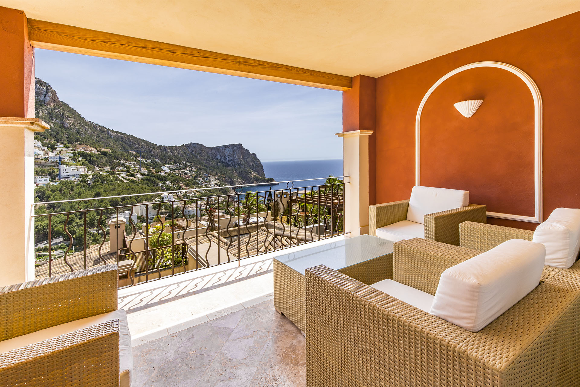 Gran Folies: Top- Apartment mit 2 Schlafzimmern, Meerblick in Luxus-Anlage mit SPA zu verkaufen