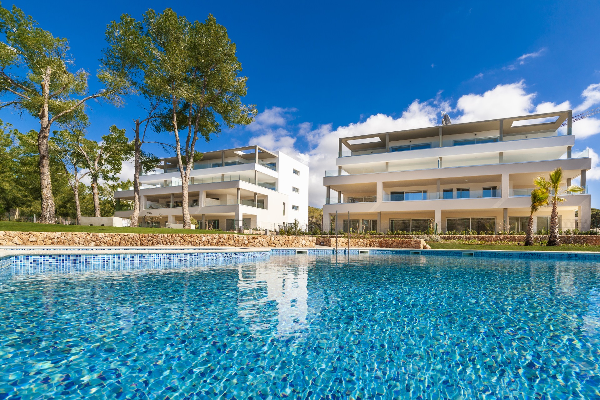 Santa Ponsa: modern Apartment with generous terrace close to Port Adriano