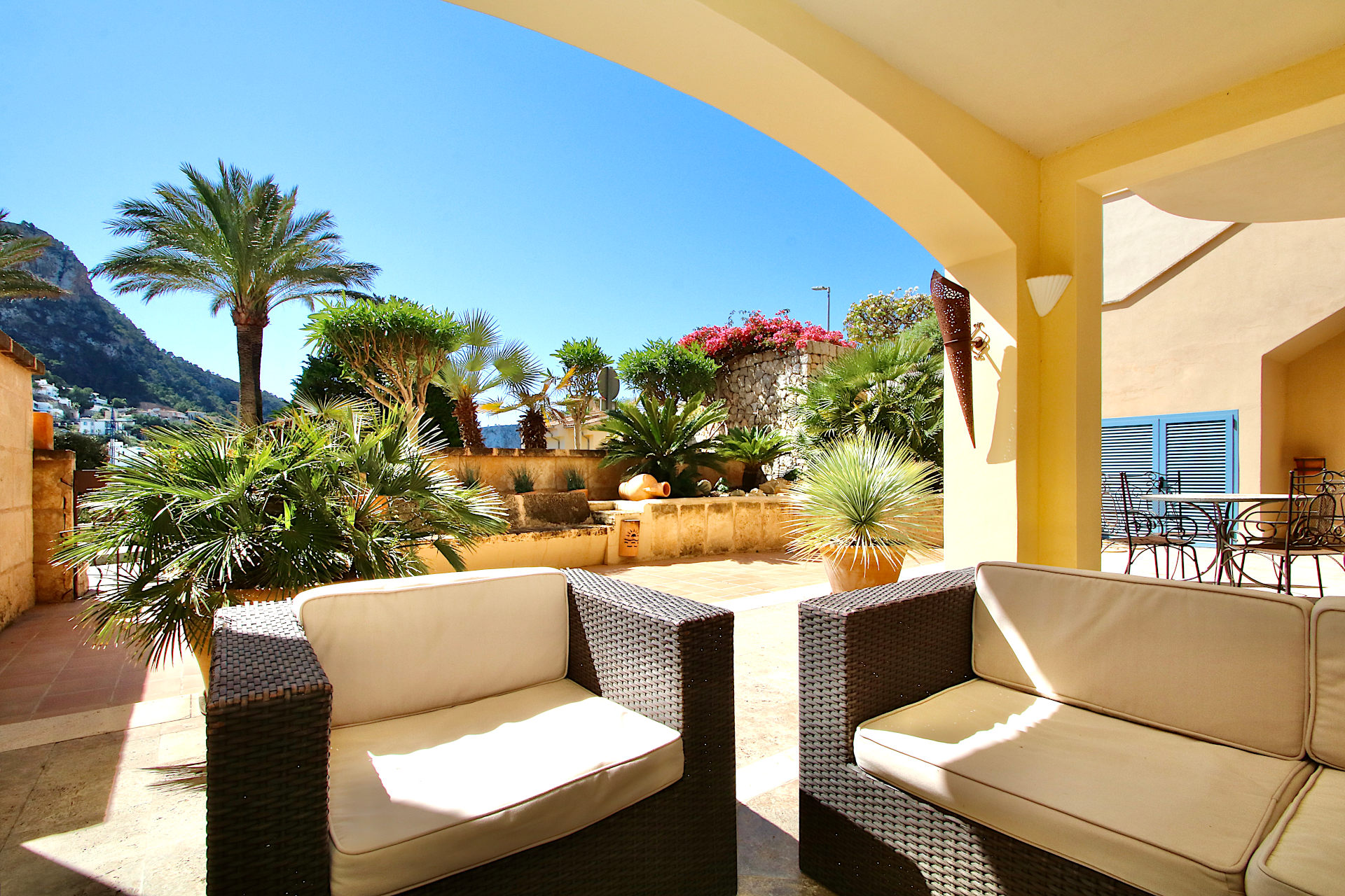 Gran Folies: Mediterranes 1 Schlafzimmer-Garten-Apartment in Luxusanlage mit 3 Pools und SPA zu verkaufen